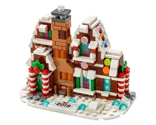 Microscale Gingerbread House Image