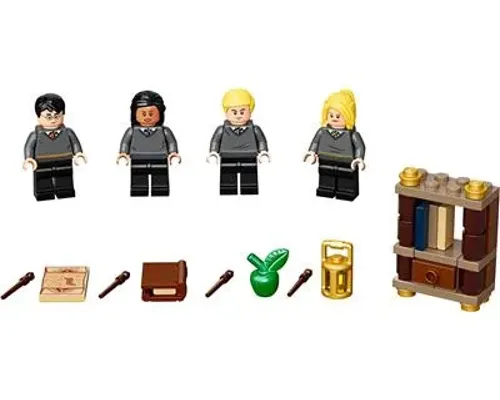 Hogwarts Students Accessory Set Image