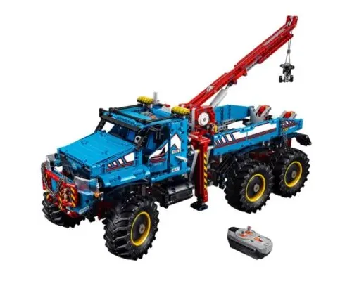 6x6 All Terrain Tow Truck Image