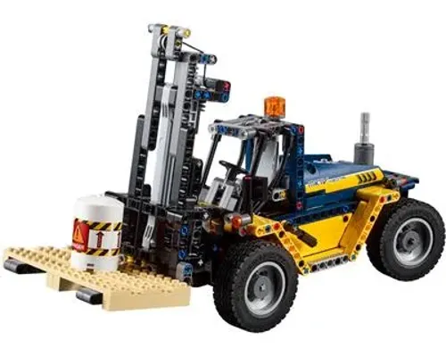 Heavy Duty Forklift Image