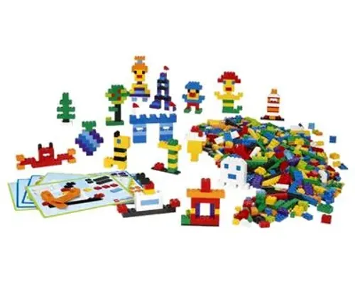 Creative LEGO Brick Set Image