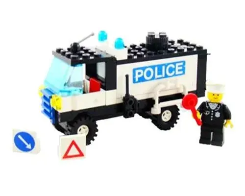 Mobile Police Truck Image