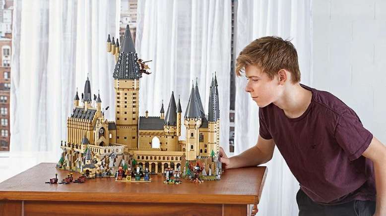 71043 Lego Harry Potter Hogwarts Castle - Investabrick