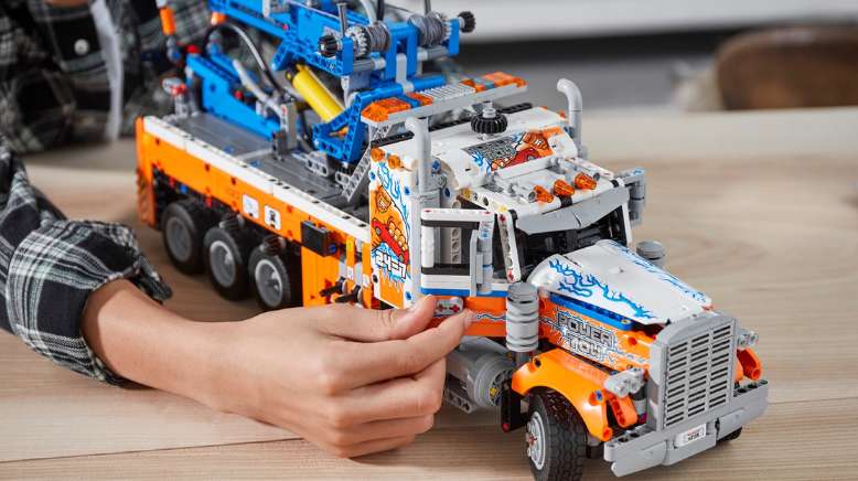 42128 Lego Technic Heavy-duty Tow Truck