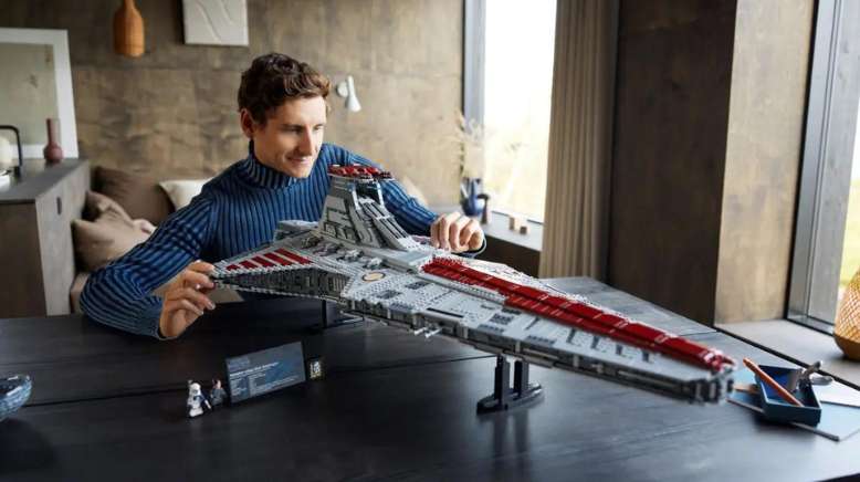 LEGO UCS Star Wars Venator-Class Republic Attack Cruiser