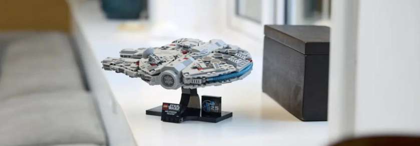 The LEGO Millennium Falcon (75375) set