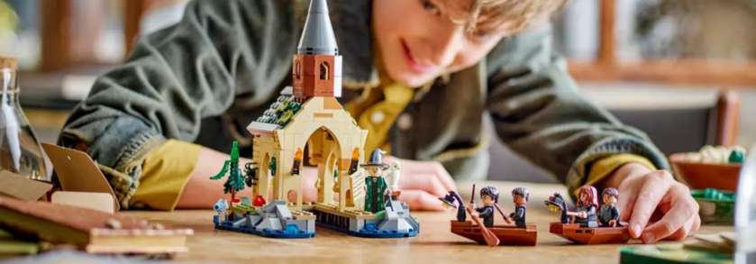 The LEGO Harry Potter Hogwarts Castle Boathouse (76426) set