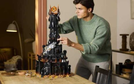 The LEGO The Lord of the Rings: Barad-dûr model