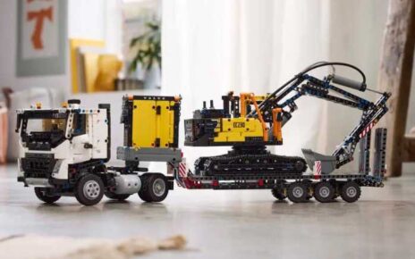 42175 LEGO Technic Volvo FMX Truck & EC230 Electric Excavator | Start  building with the LEGO Technic Volvo FMX Truck & EC230 Electric Excavator