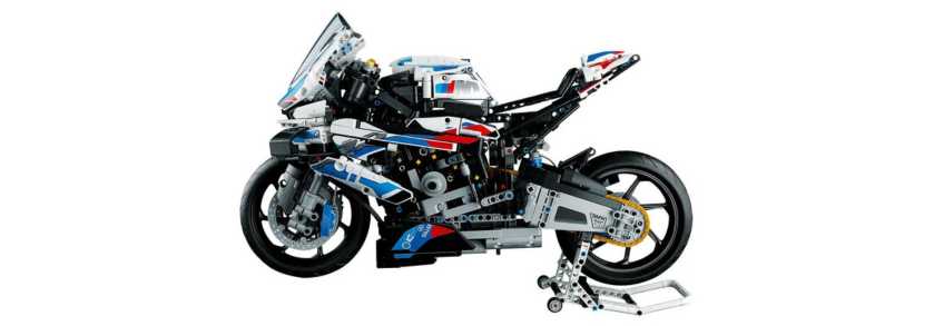 LEGO Technic BMW M 1000 RR