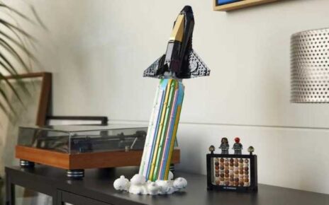 LEGO Icons - Over the Moon with Pharrell Williams